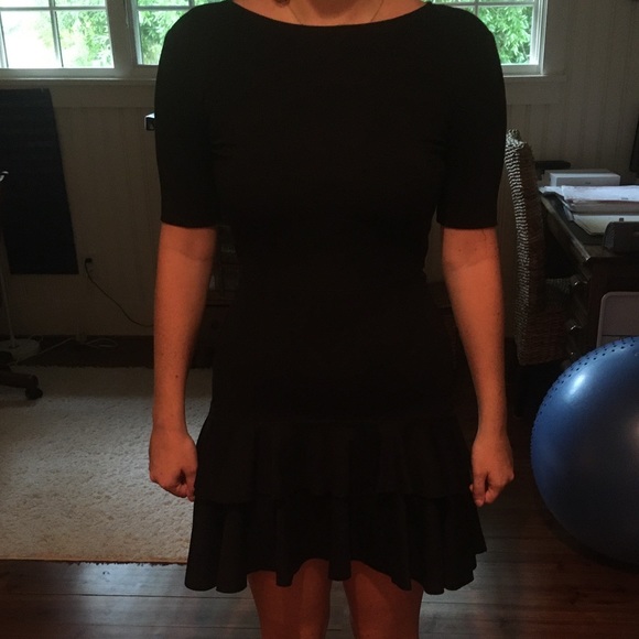 Love Ady black ruffled dress - Picture 7 of 7